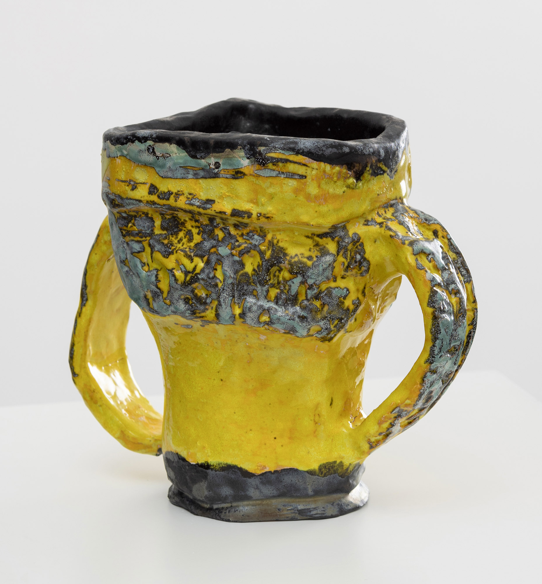 HUMINILOWICZ Vanda_38_Verszáccse 2_2024_kerámia_23×29×15 cm