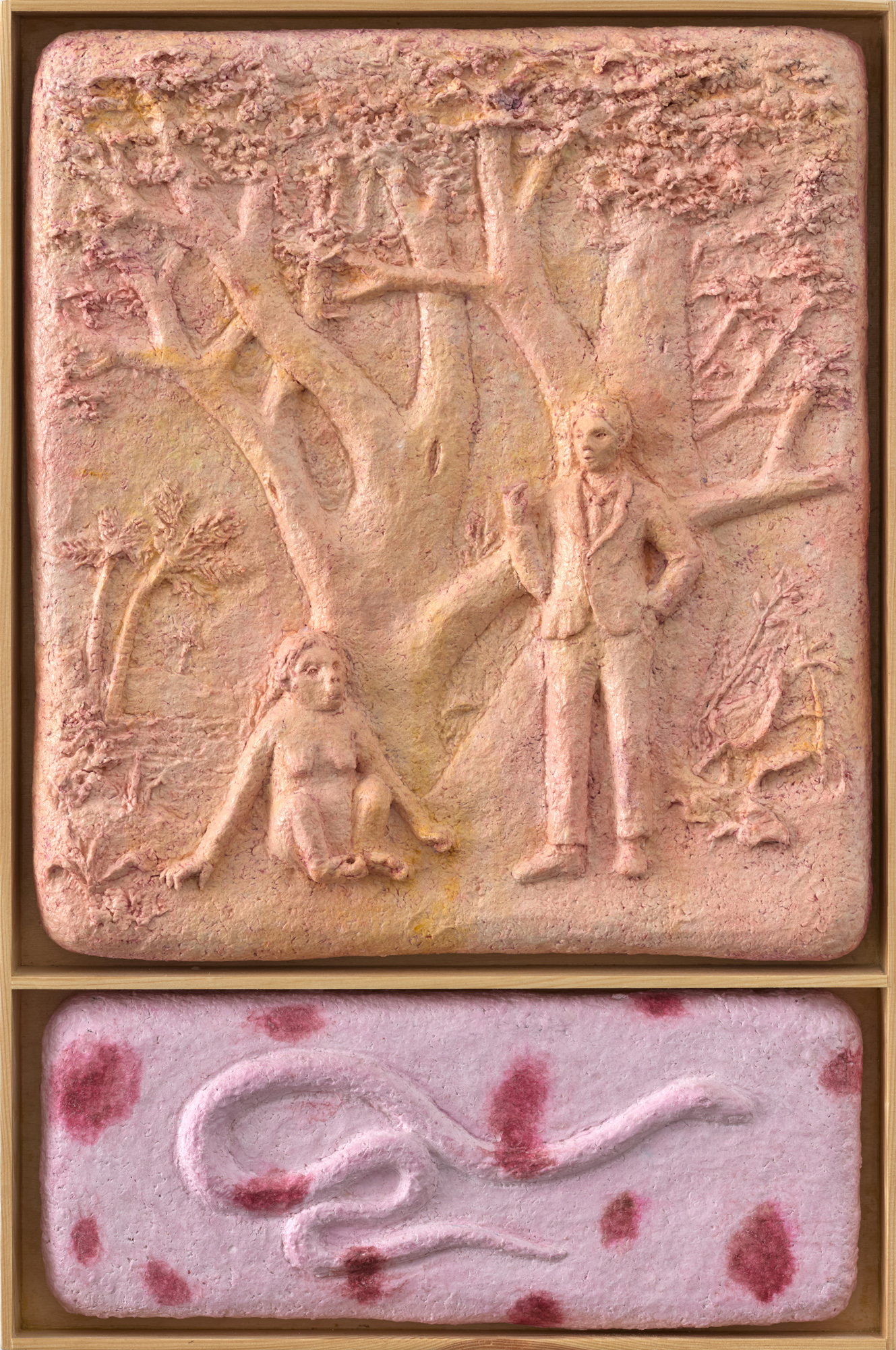 TRANKER Kata_3_Cuixatáni történetek I. (A kígyó)_2024_papírmassza, pigmentek, lazúr, fa keretben_37×56×5 cm_1
