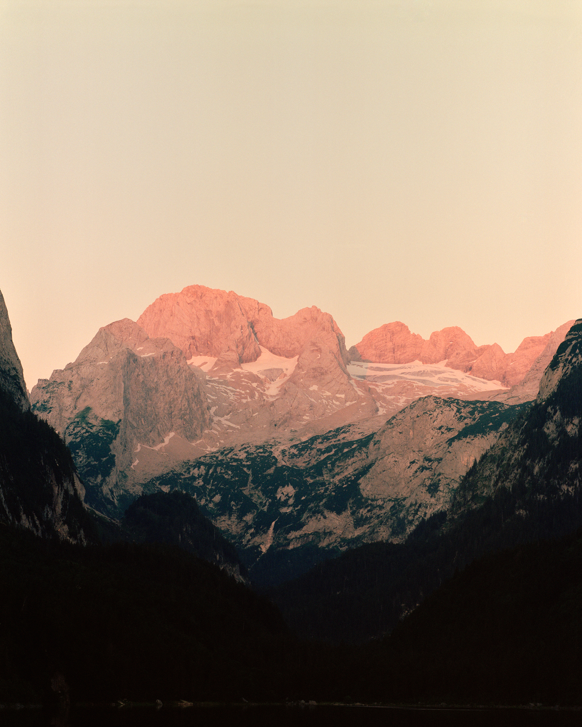 GEIBL Kata_24_There is Nothing New Under the Sun_The Gletschers of Dachstein_2022_archív pigment nyomat, barit papír_80×100 cm