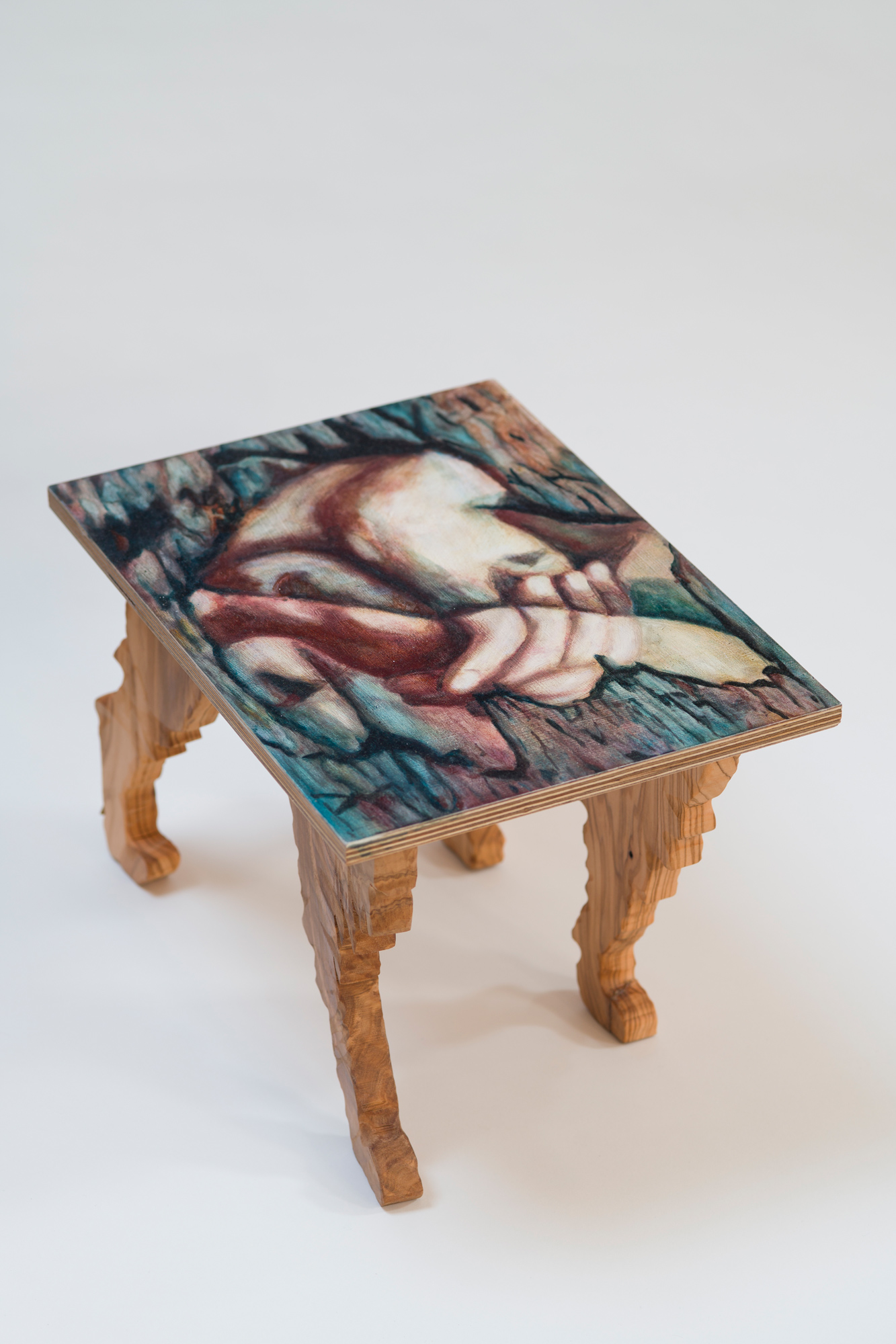 web_KLING_EMMA_Phantom_Limbs_13